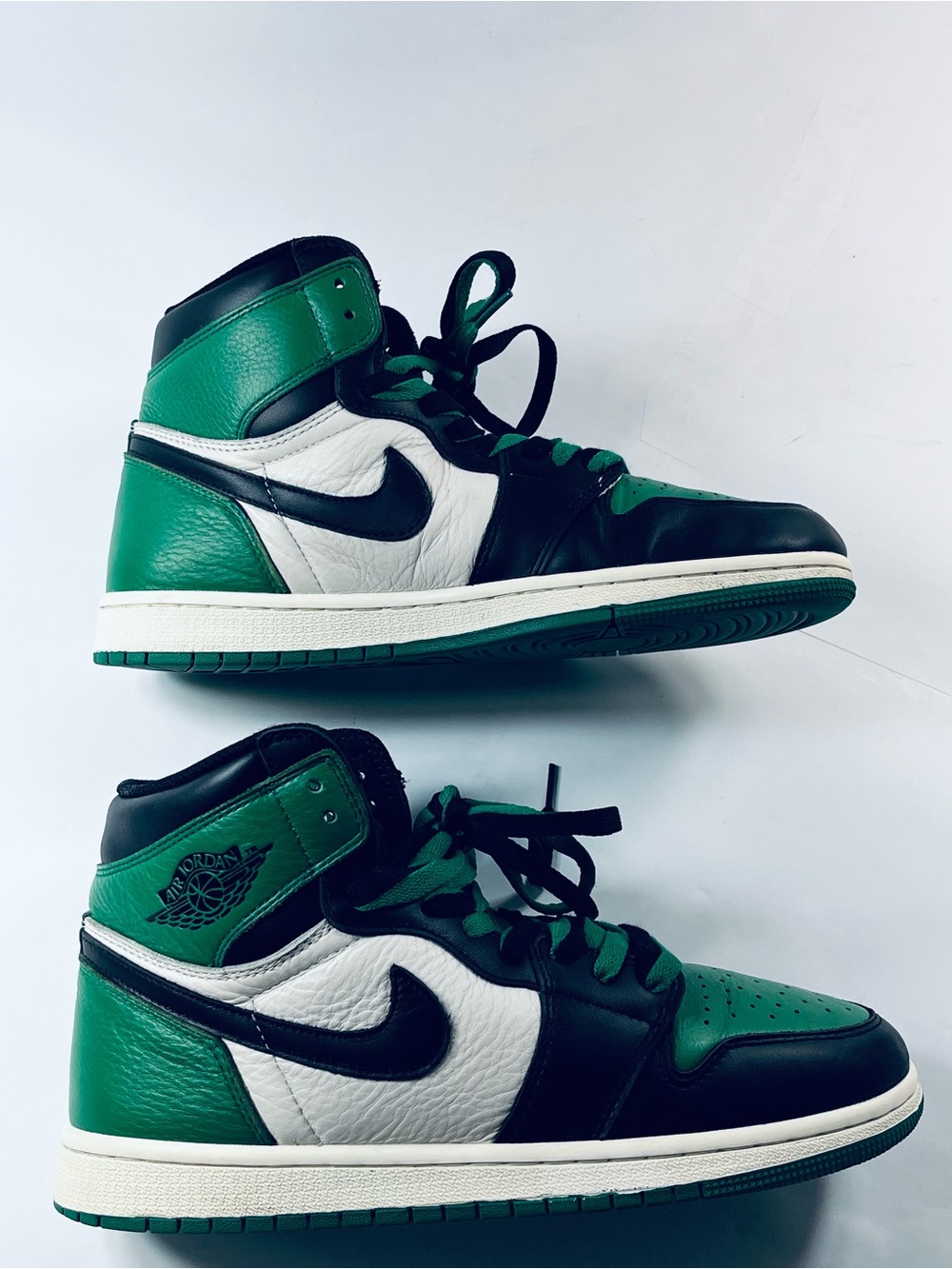 Nike Air Jordan 1 Retro High OG #555088-302 Green Black White Men's 9.5 Sneakers - Picture 2 of 15